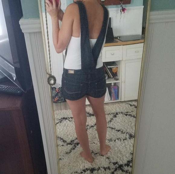 Refuge Denim overall shorts - Picture 5 of 7